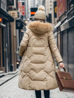 Charlotte Bennett | Luxe Gewatteerde Wintermantel | Elegantie die je omarmt op koude dagen