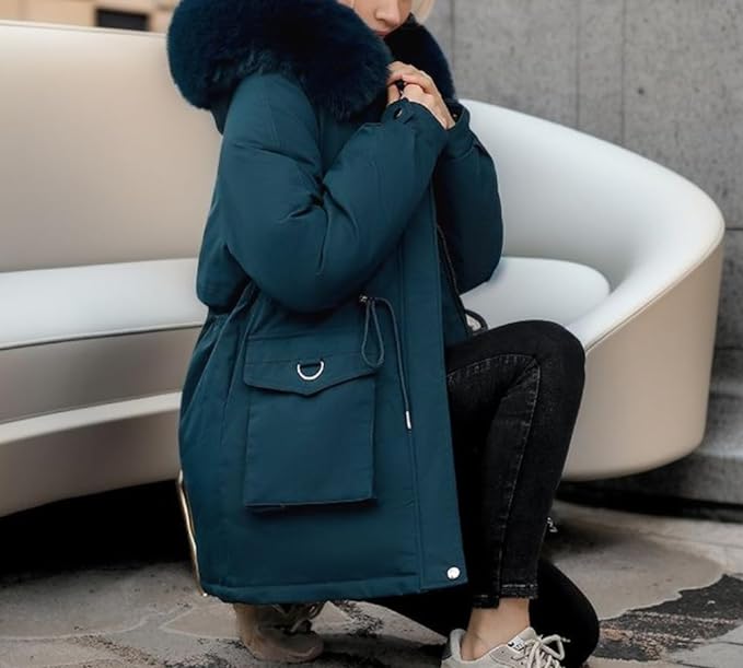 Olivia Thompson | Luxe Winter Hooded Puffer Coat
